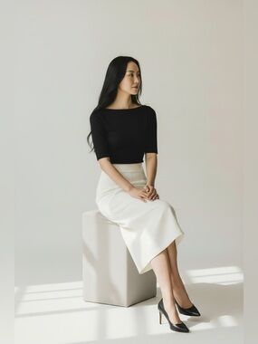 NWT Commense White Maxi Skirt – XS (Back Slit, Elegant)